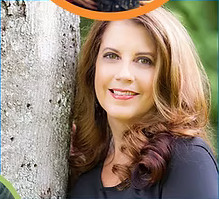 Lynne Marie